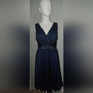 La Nouvelle RENAISSANCE Elegant Navy Blue Dress